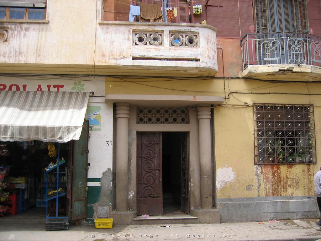 004-ORAN-Juin06-3 rue Charleroi.jpg